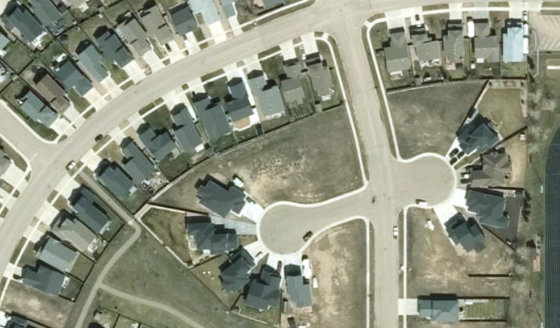 Satellite view of PLAN 1522663 BLOCK 22 LOT 25 in City of Lloydminster, with the parcel boundary outlined