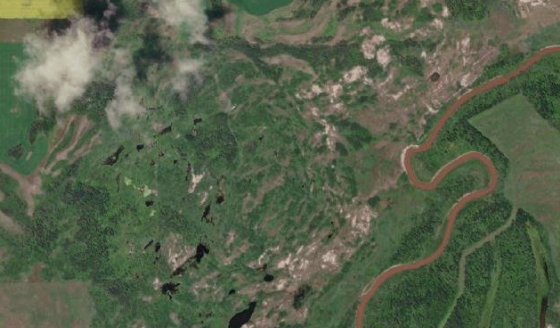 Satellite view of SE-9-40-10-W4 in Flagstaff County, with the parcel boundary outlined