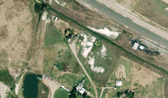 Satellite view of PLAN 8111352 BLOCK 1 LOT 3 in County of Newell, with the parcel boundary outlined