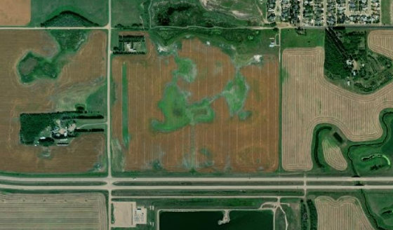 Satellite view of NW-7-52-14-W4 in County of Minburn No. 27, with the parcel boundary outlined