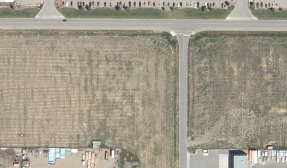 Satellite view of 3480 Giffen Rd N in City of Lethbridge, with the parcel boundary outlined