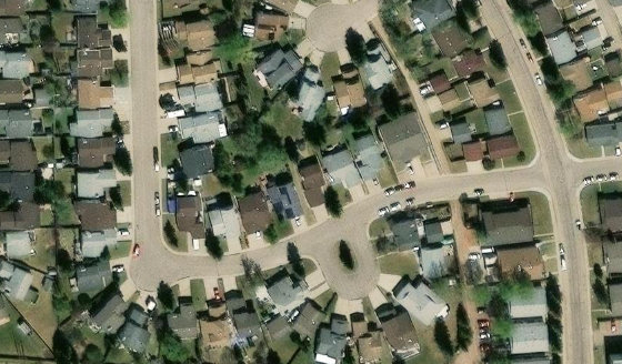 Satellite view of PLAN 8621765 BLOCK 9 LOT 36 in City of Edmonton, with the parcel boundary outlined
