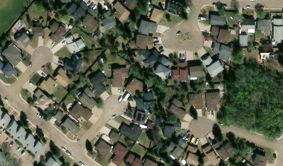 Satellite view of PLAN 7721468 BLOCK 17 LOT 52 in City of Edmonton, with the parcel boundary outlined