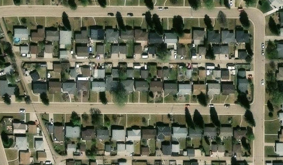 Satellite view of PLAN 2862MC BLOCK 33 LOT 28 in City of Edmonton, with the parcel boundary outlined