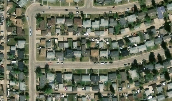 Satellite view of PLAN 5631MC BLOCK 13 LOT 40 in City of Edmonton, with the parcel boundary outlined