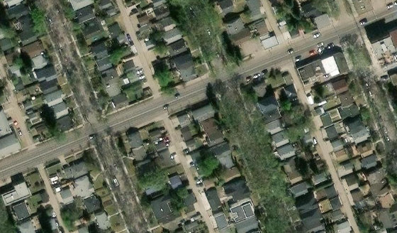 Satellite view of PLAN 600U BLOCK 13 LOT 17 in City of Edmonton, with the parcel boundary outlined