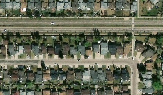 Satellite view of PLAN 8121527 BLOCK 38 LOT 74 in City of Edmonton, with the parcel boundary outlined