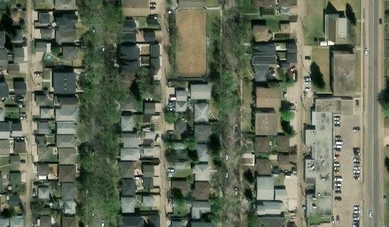 Satellite view of PLAN 6800AK BLOCK 34 LOT 29 in City of Edmonton, with the parcel boundary outlined