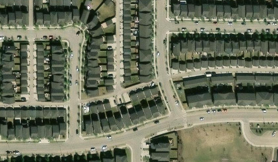 Satellite view of PLAN 1722144 BLOCK 14 LOT 80 in City of Edmonton, with the parcel boundary outlined
