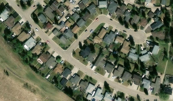 Satellite view of PLAN 4999TR BLOCK 4 LOT 1 in City of Edmonton, with the parcel boundary outlined