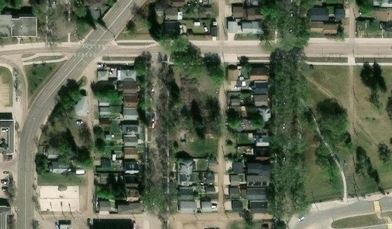 Satellite view of PLAN 2436AB BLOCK 8 LOT 12 in City of Edmonton, with the parcel boundary outlined