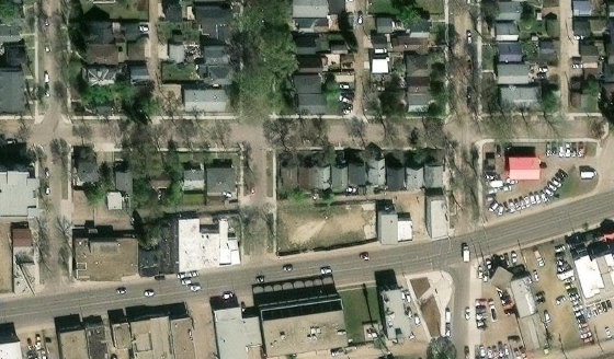 Satellite view of PLAN 290AI BLOCK 41 LOT 12 in City of Edmonton, with the parcel boundary outlined