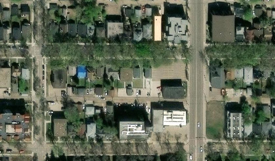 Satellite view of PLAN I1 BLOCK 76 LOT 10 in City of Edmonton, with the parcel boundary outlined