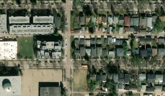 Satellite view of PLAN 5718AE BLOCK 20 LOT 35 in City of Edmonton, with the parcel boundary outlined