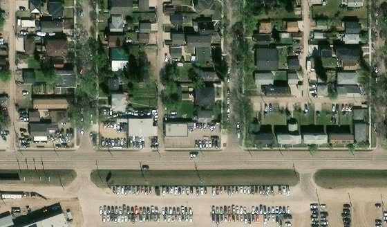 Satellite view of PLAN 3229Z BLOCK 7 LOT 3 in City of Edmonton, with the parcel boundary outlined