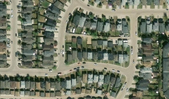 Satellite view of PLAN 0425561 BLOCK 90 LOT 13 in City of Edmonton, with the parcel boundary outlined