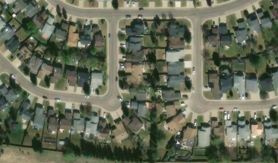 Satellite view of PLAN 8220617 BLOCK 77 LOT 55 in City of Edmonton, with the parcel boundary outlined