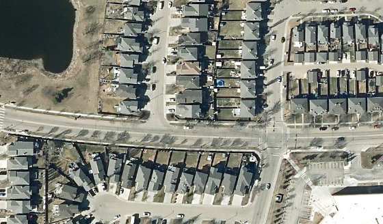 Satellite view of PLAN 0325979 BLOCK 1 LOT 139 in City of Edmonton, with the parcel boundary outlined
