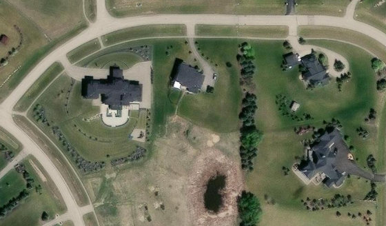 Satellite view of PLAN 0811193 BLOCK 2 LOT 29 in Rocky View County, with the parcel boundary outlined