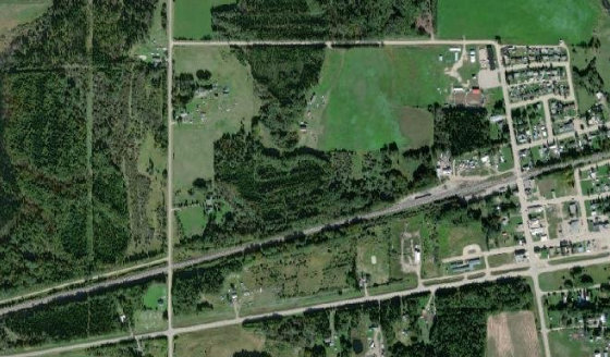 Satellite view of NW-27-53-9-W5 in Yellowhead County, with the quarter section this parcel sits inside outlined
