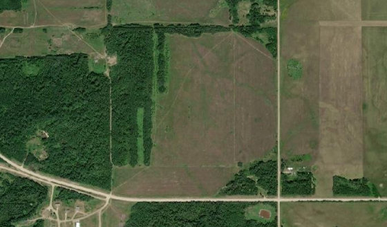 Satellite view of SE-30-73-11-W6 in County of Grande Prairie No. 1, with the parcel boundary outlined